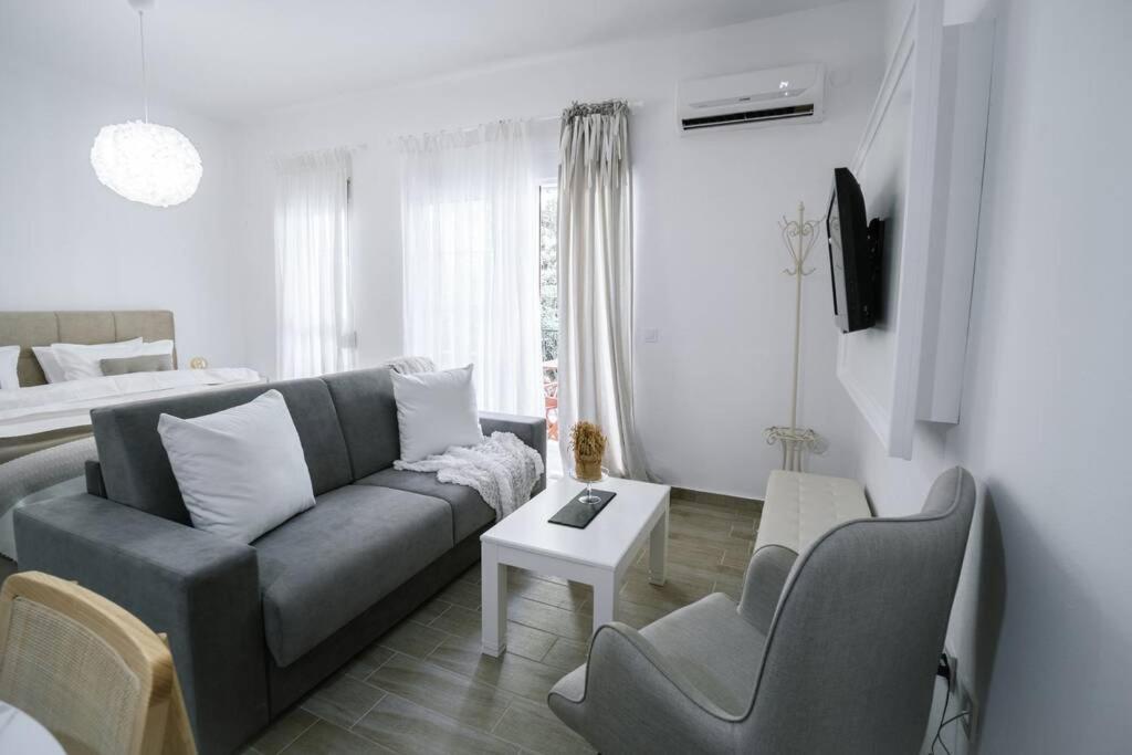 Luxury Central Studio Xanthi Esterno foto